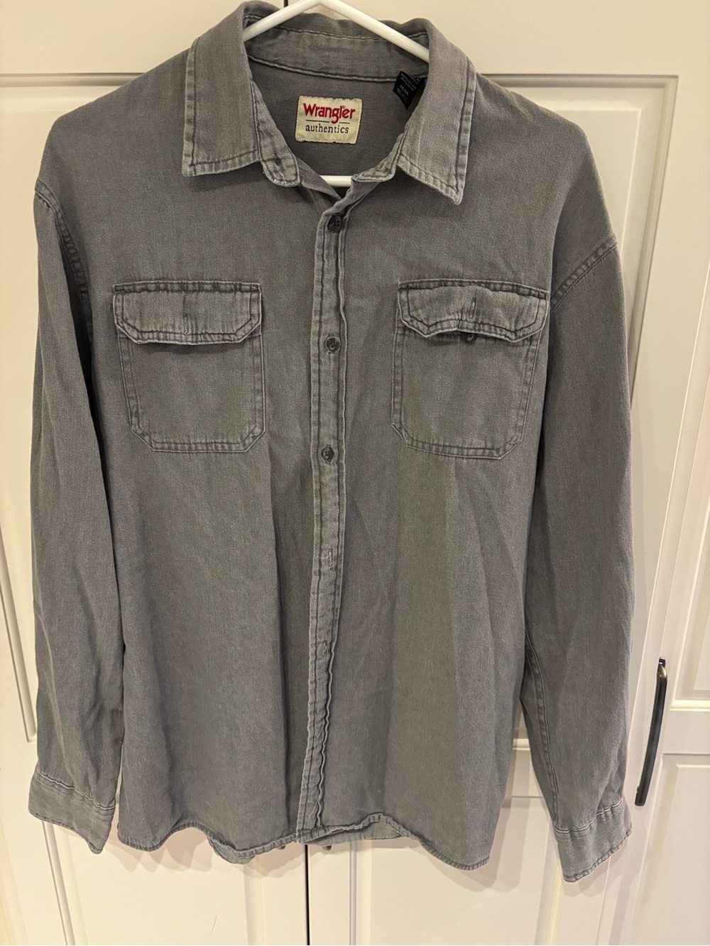Wrangler Authenticities Men's Gray Button-Up Work Shirt Jacket medium
